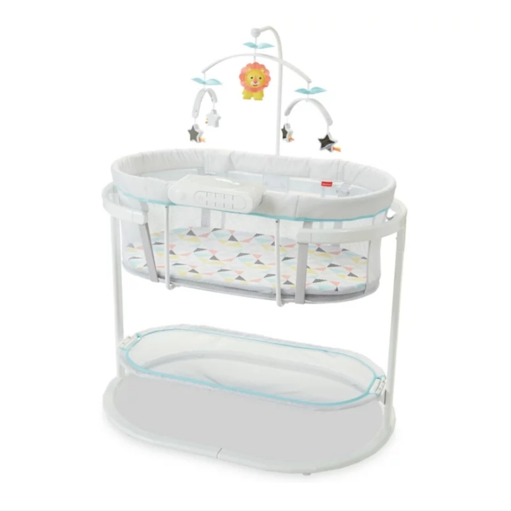 Bassinet - Picture 3 of 4